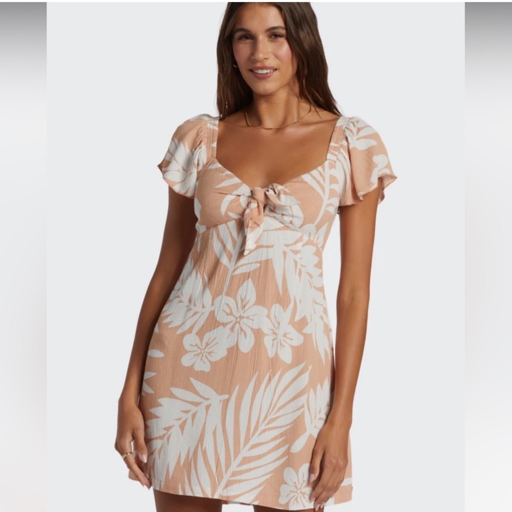 Roxy peach and white floral mini dress